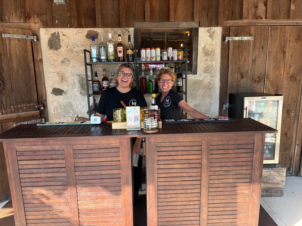 Kyle & Katie: Fall Wedding at Pigeon River&nbsp;Hills